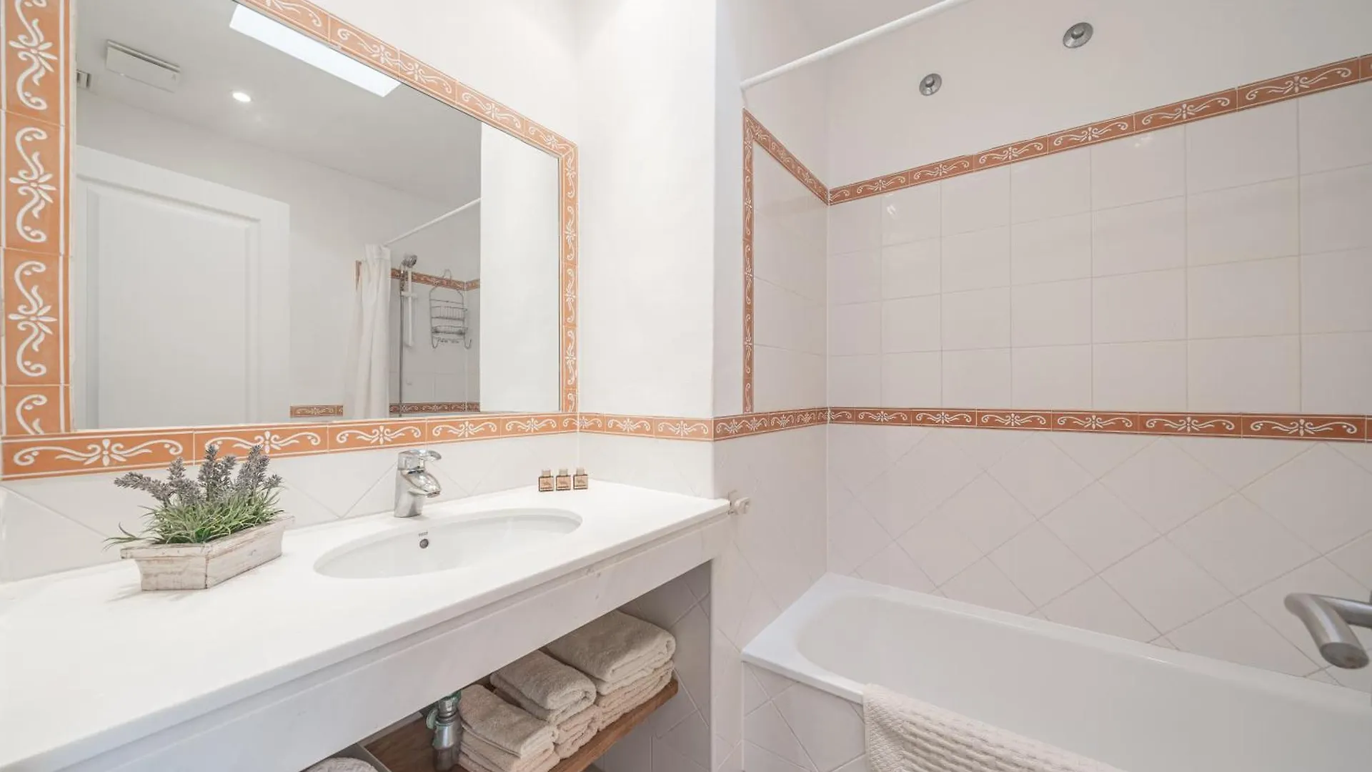 Дом отдыха Villa Sa Gavina, Calo Des Llamp Портопетро